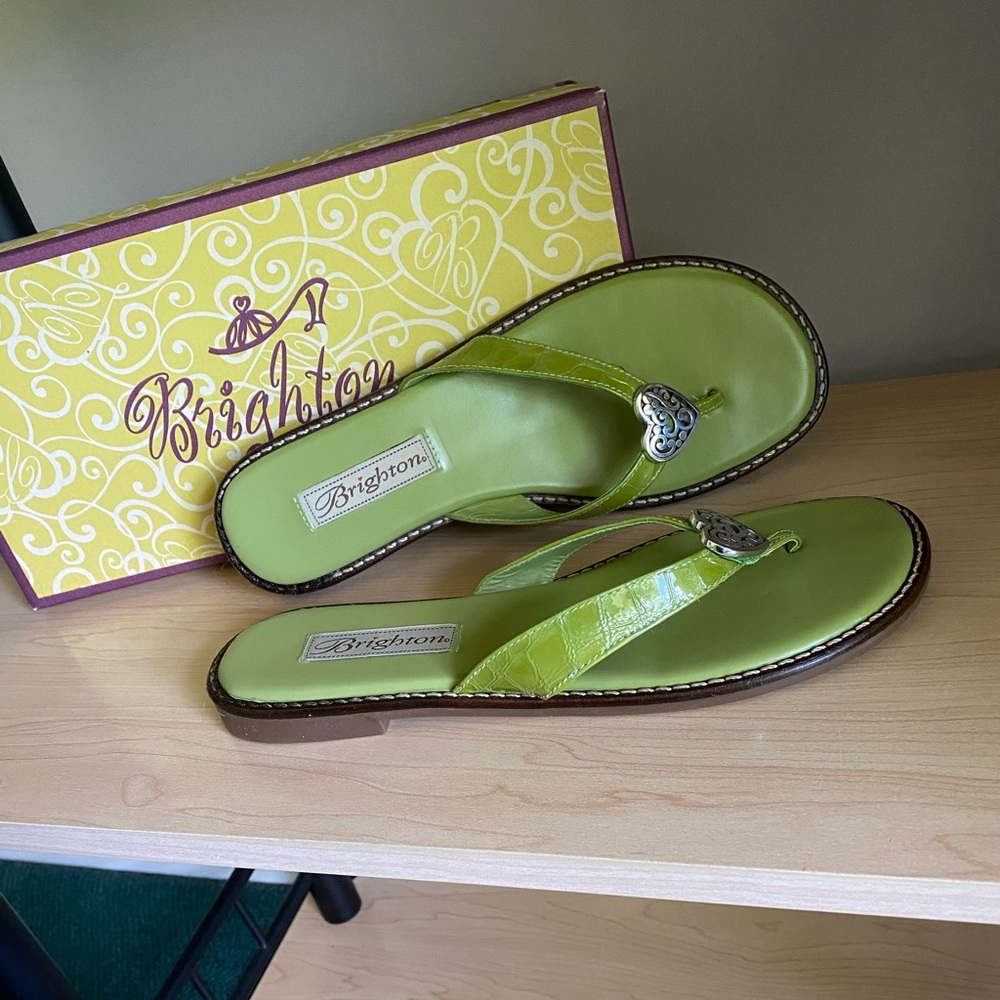 Brighton Green Apple patent croc size 7M never worn - Picture 2 of 3